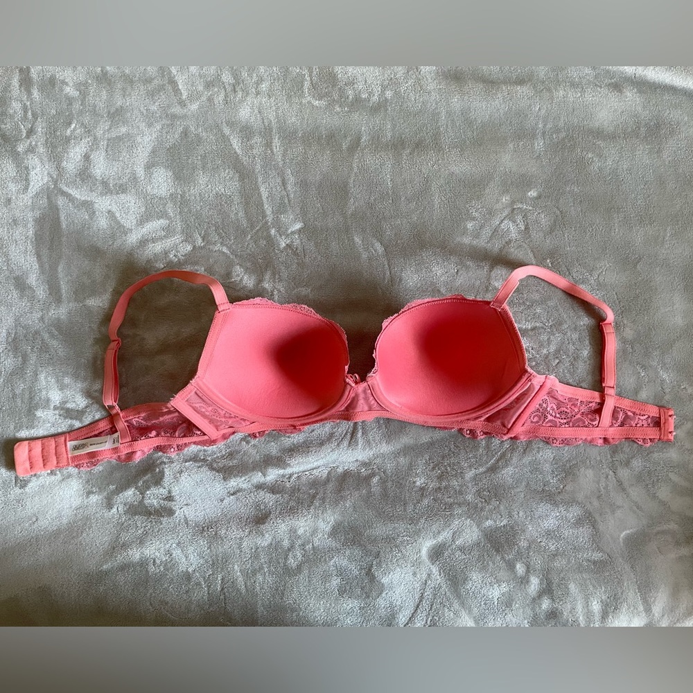 Lace Push up Bra - Picture 2 of 3